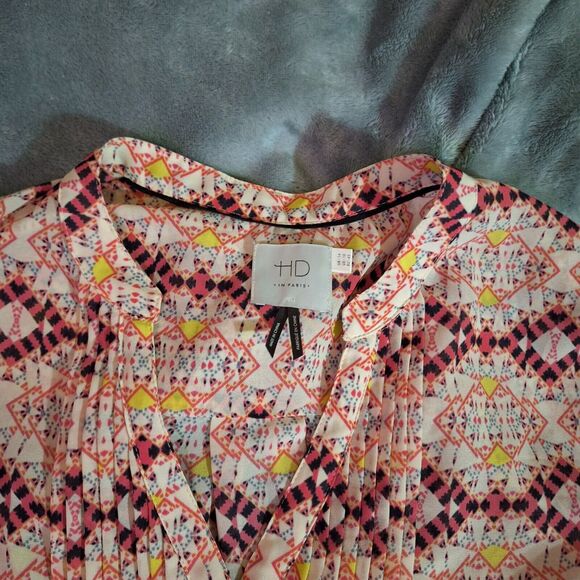 Anthropologie HD in Paris Roll Tab Sleeve Henley Top Kaveri Print Size 10 - Picture 5 of 11